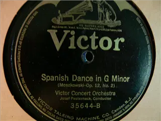 small_victor 35644 b.webp